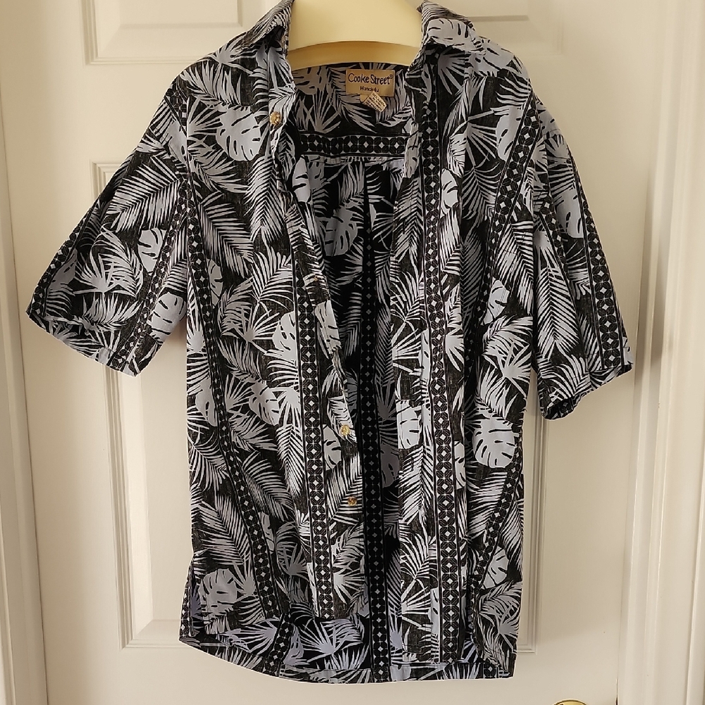 Cooke Street Honolulu Reverse Print Hawaiian Button Down Shirt - M, Tropical